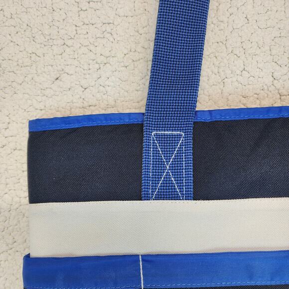 North Carolina A&T University Aggies Insulated Travel Tote Beach Bag - Picture 4 of 12